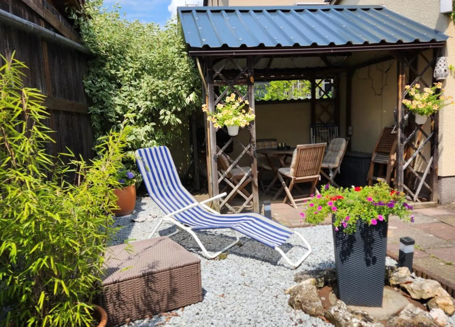 Schöne Ferienwohnung mit Terrasse Nähe Fürth Cadolzburg