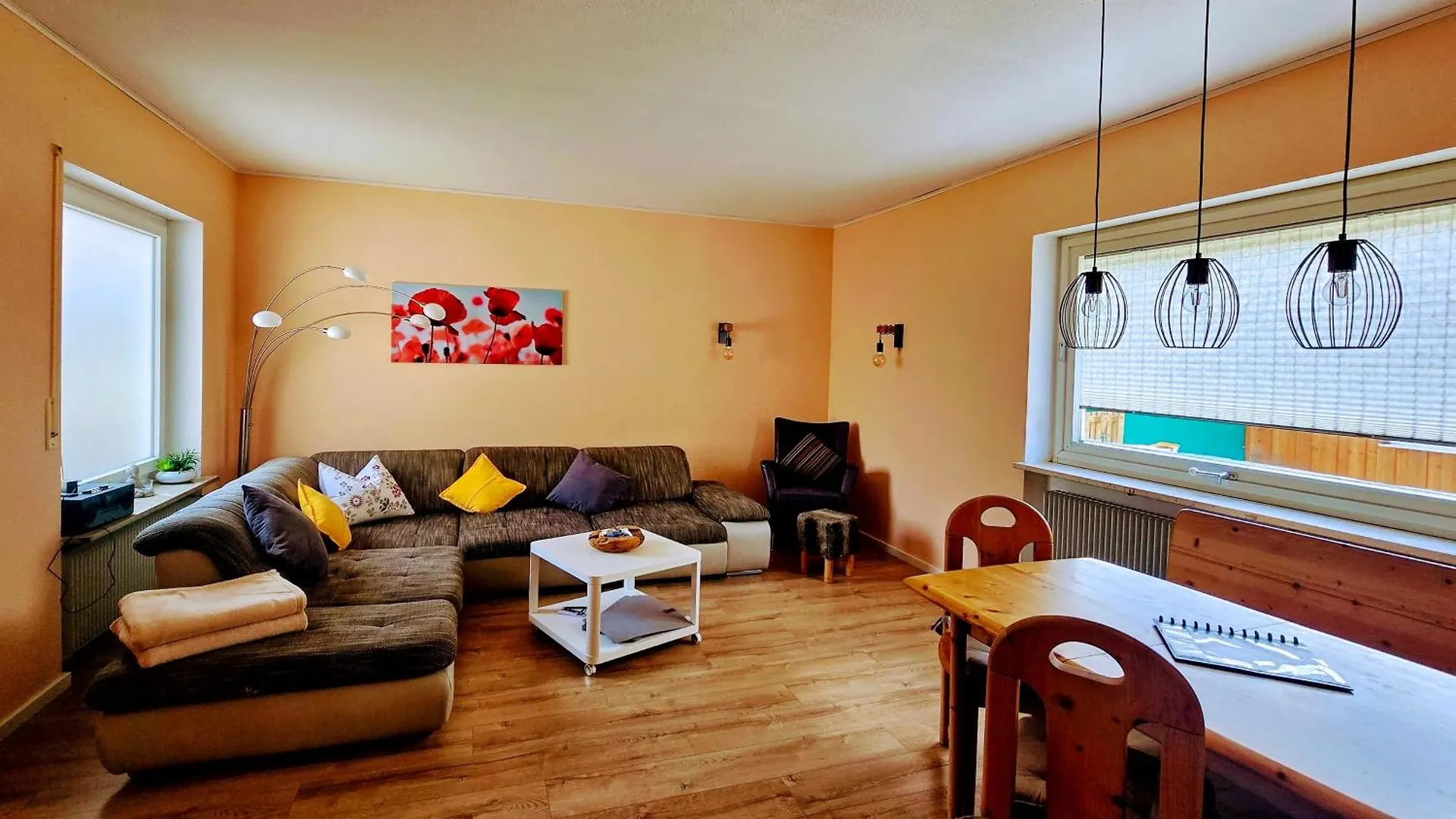 Schöne Ferienwohnung mit Terrasse Nähe Fürth Cadolzburg
